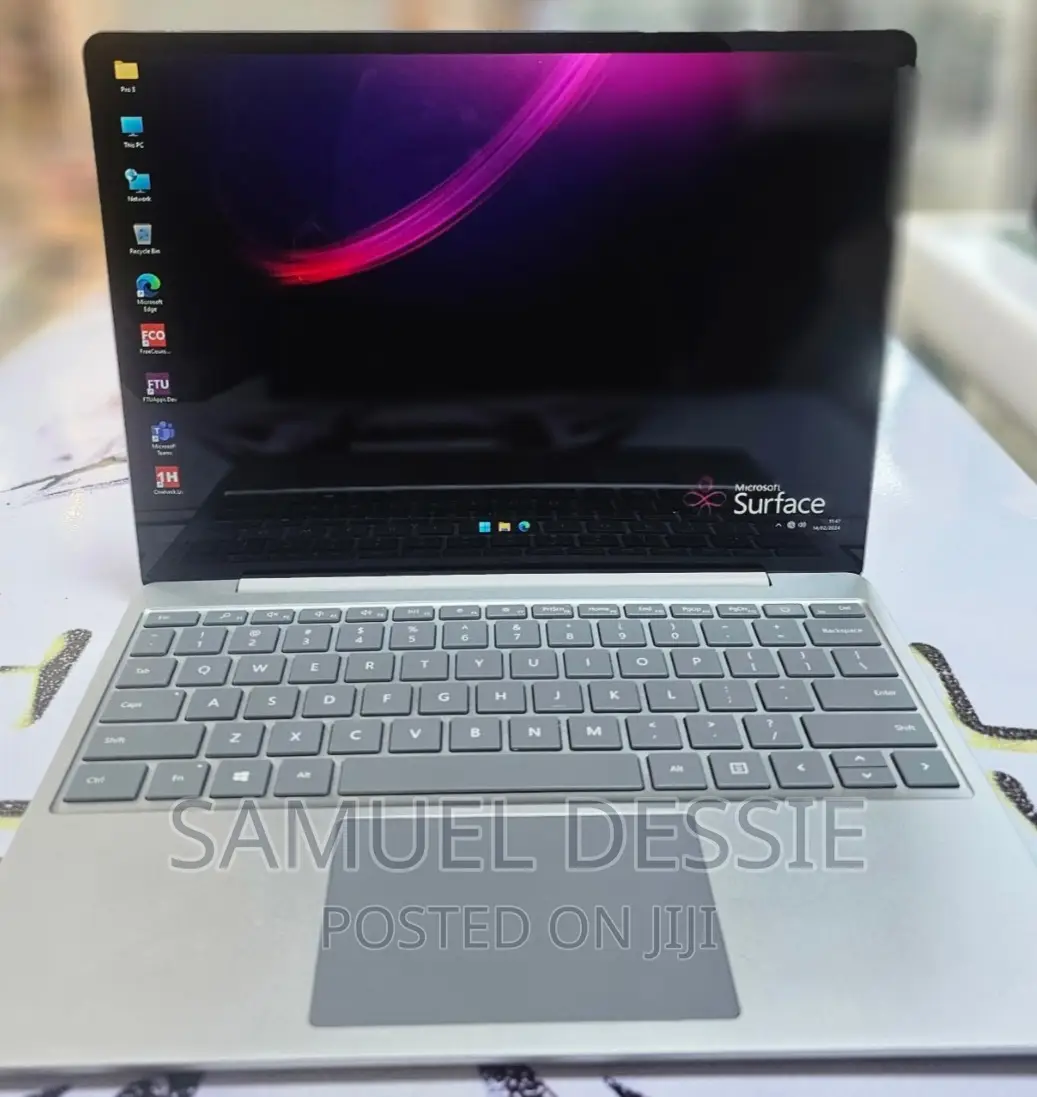 New Laptop Microsoft Surface Pro 7 8GB Intel Core I5 SSD 128GB