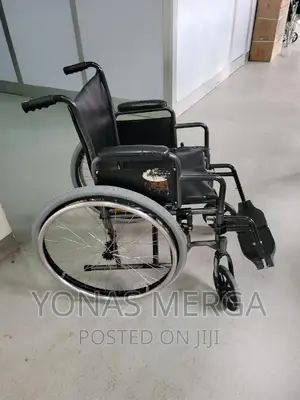 Used Wheelchair MO 809EJ Standard Wheelchair With Hand Brake