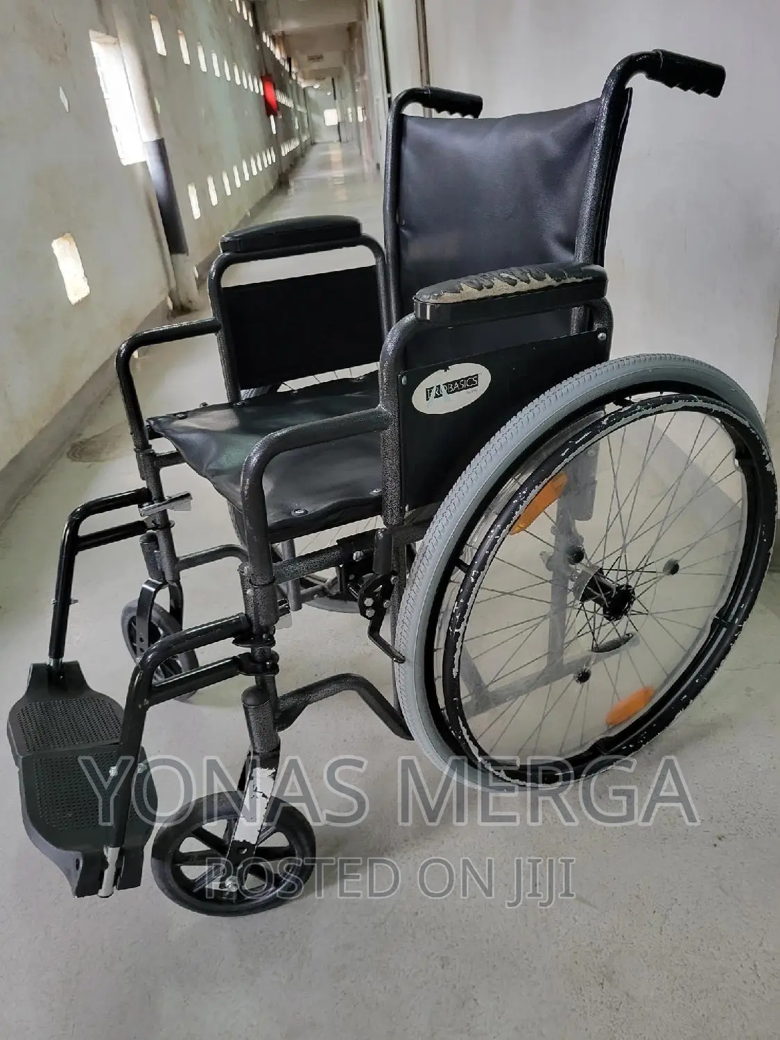 Used Wheelchair MO 809EJ Standard Wheelchair With Hand Brake
