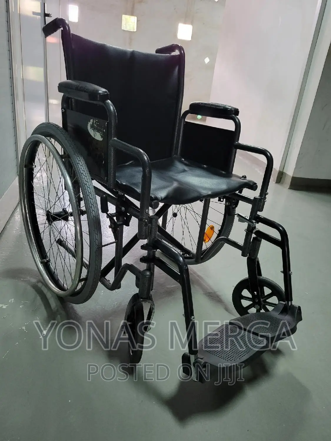 Slightly Used Skiidii Portable Folding Wheelchair Wheelchair