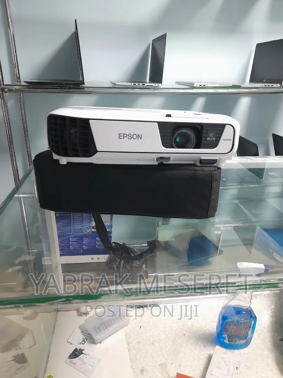 EPSON Projector Model Name: Eb-X31 Has :