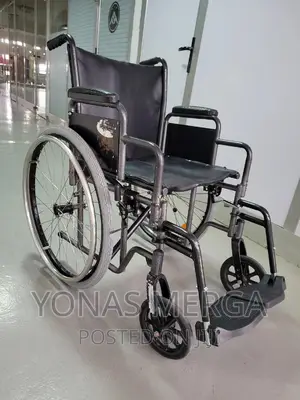 Used Wheelchair Easy Release Footrests, Safety Anti-Tippers