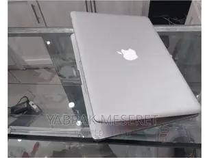 New Laptop Apple MacBook 2012 8GB Intel Core I5 HDD 1T