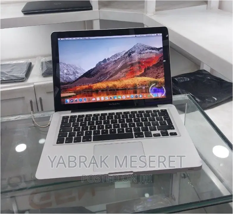 New Laptop Apple MacBook 2012 8GB Intel Core I5 HDD 1T