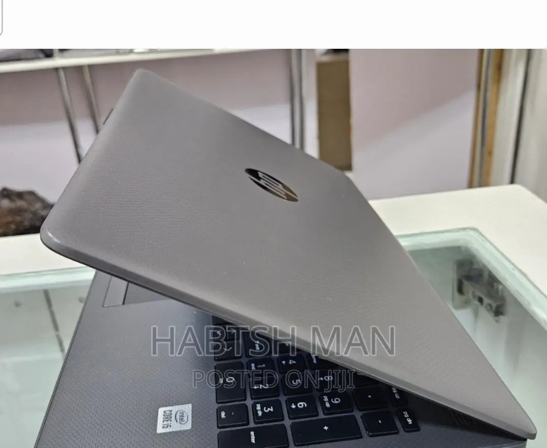 New Laptop HP Stream Notebook 8GB Intel Core I5 HDD 1T