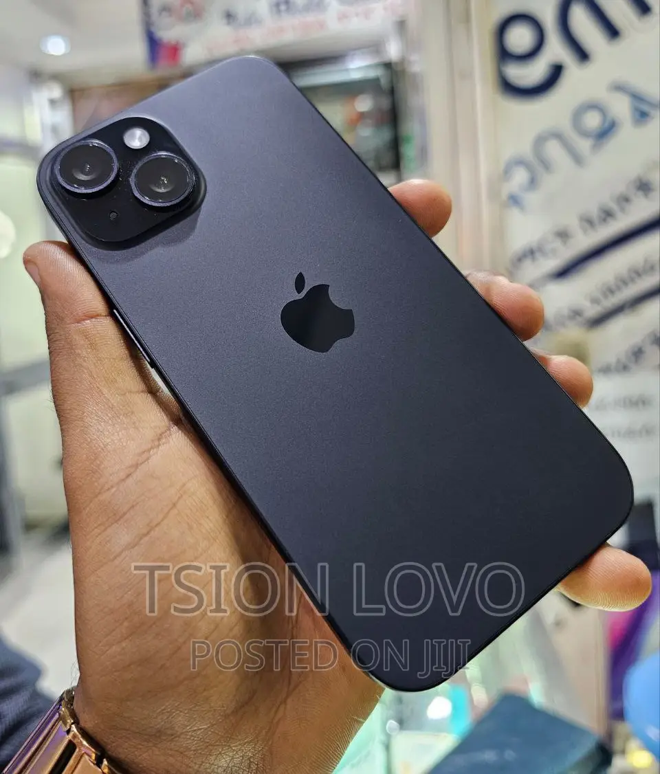 New Apple iPhone 15 128 GB Black