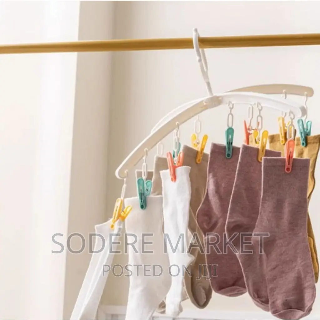 Revolving Clothes Hanger