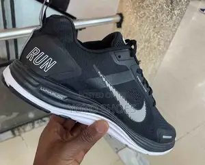 Nike Fashion Sneaker