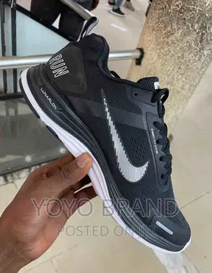 Nike Fashion Sneaker