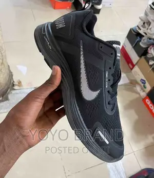 Nike Fashion Sneaker