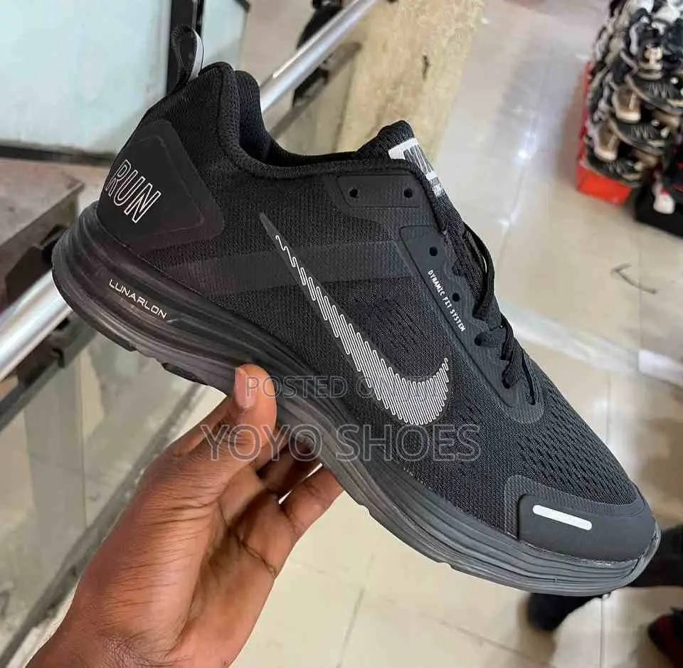 Nike Fashion Sneaker