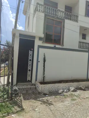 11bdrm House in House G+4, Bole for rent
