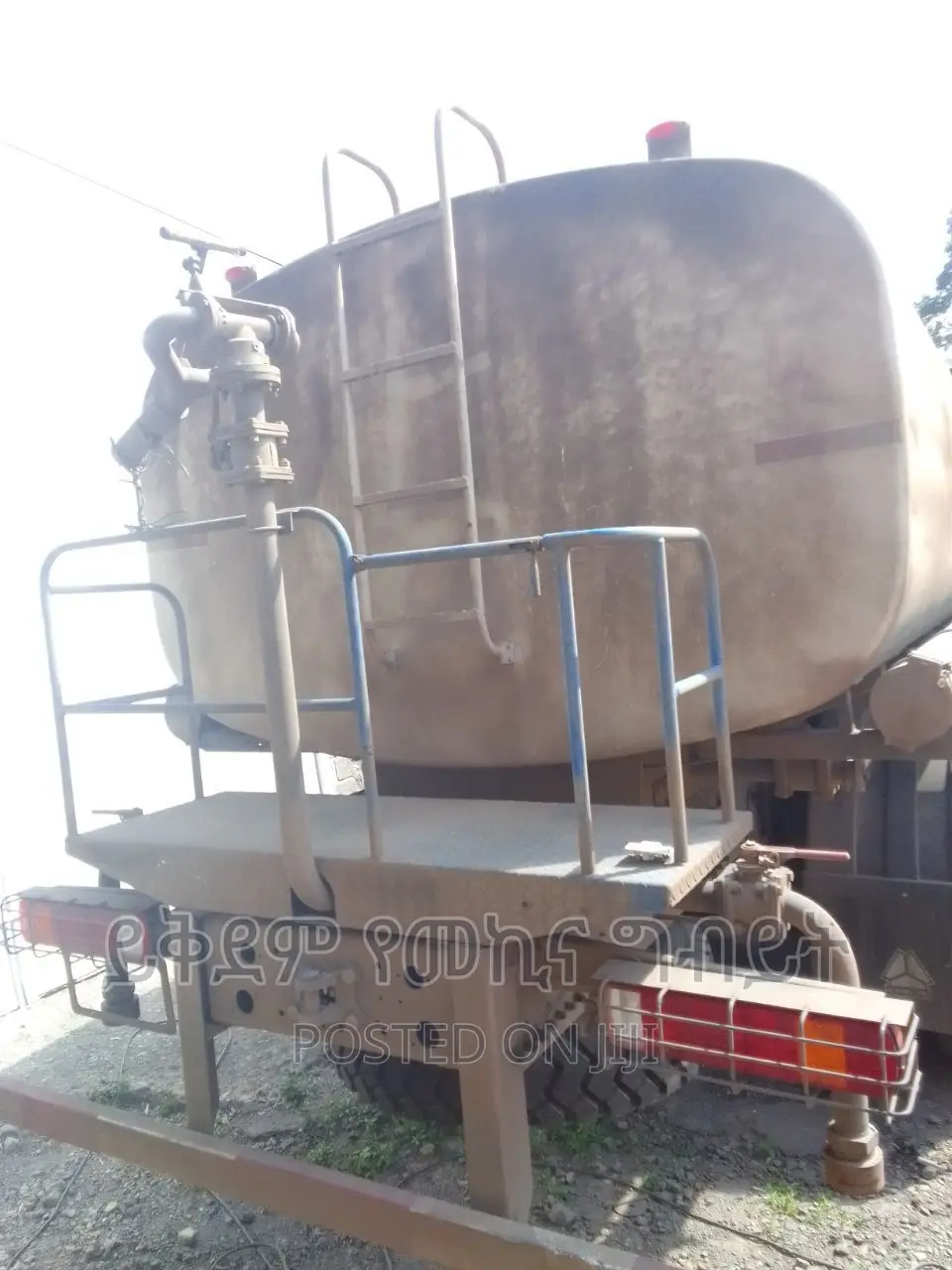 Shower Truck (Water Truck) 0.00km