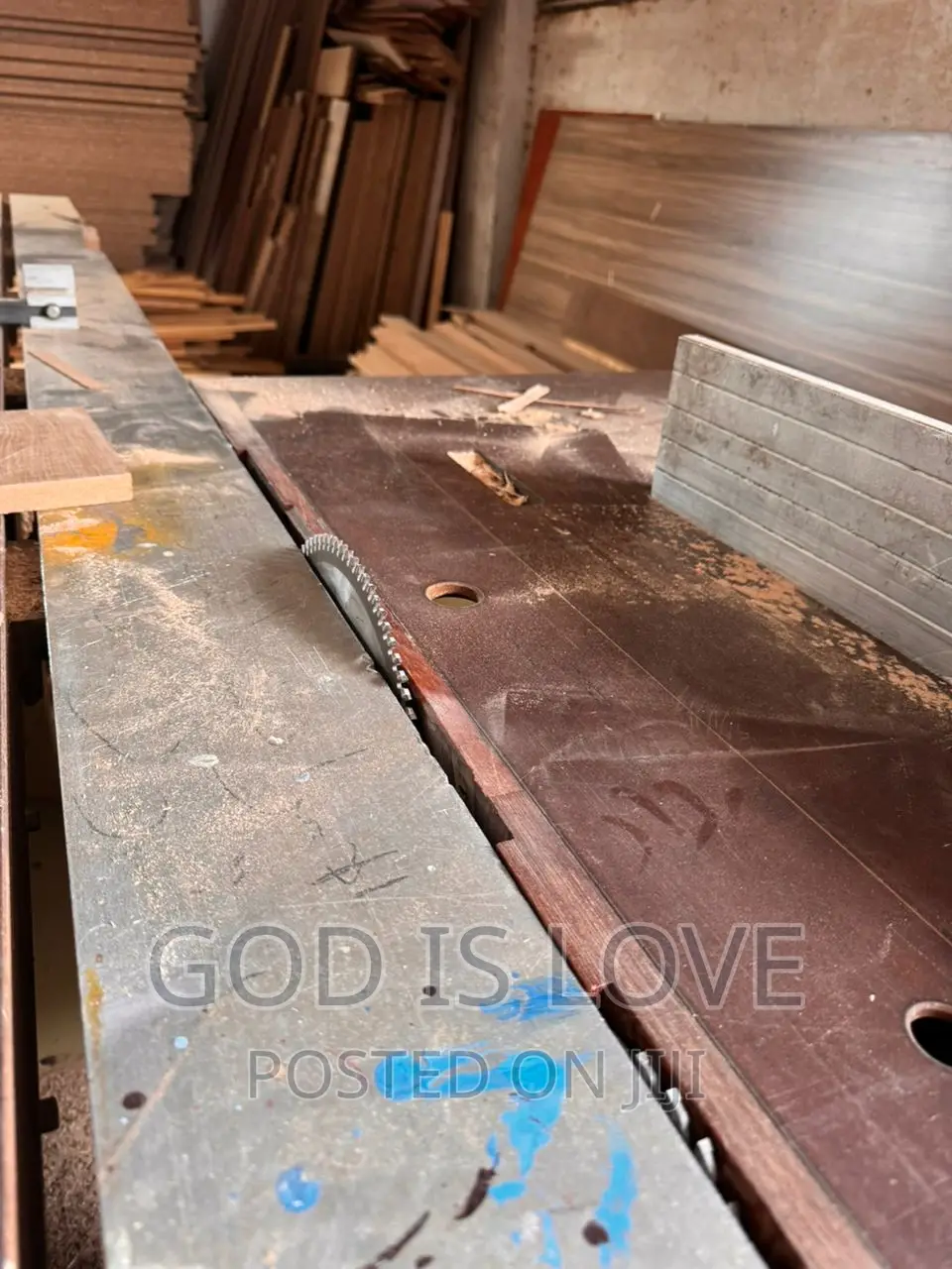 የሚሸጥ መሰንጠቂያ