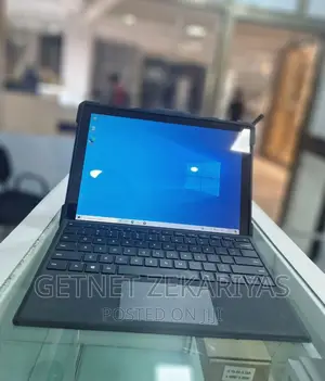 Photo - New Laptop Microsoft Surface Pro 4 8GB Intel Core I5 SSD 256GB