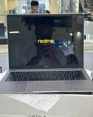 New Laptop HP 15-Da2933nia 8GB Intel Core I5 SSD 512GB