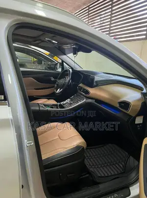Hyundai Santa Fe 2021 White