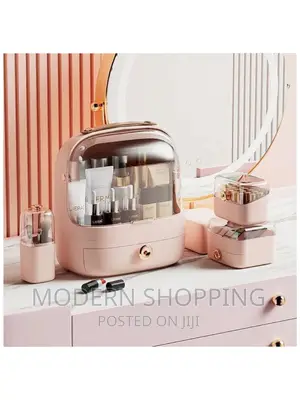 Photo - Large Capacity Cosmetic Storage Box