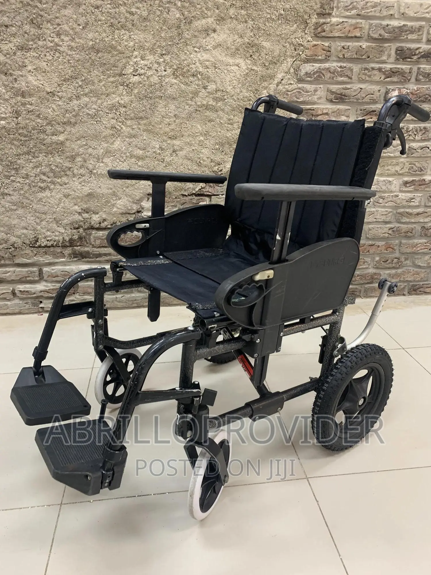 Small_wheels#Wheelchair#Wheelchair#Wheelchair#Wheelchairused