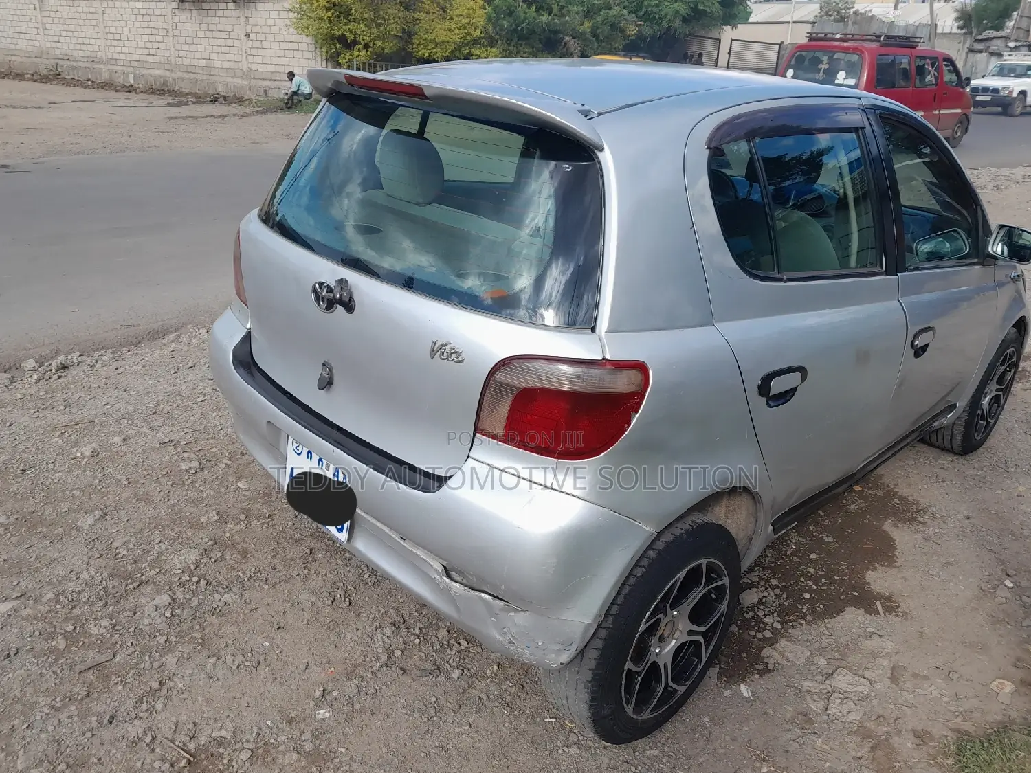 Toyota Vitz 2001 Silver