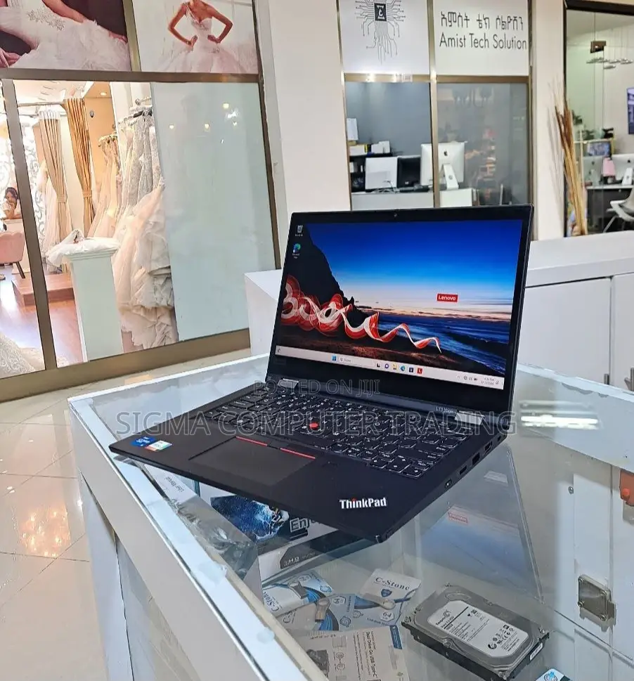 New Laptop Lenovo ThinkPad 13 16GB Intel Core I5 SSD 512GB