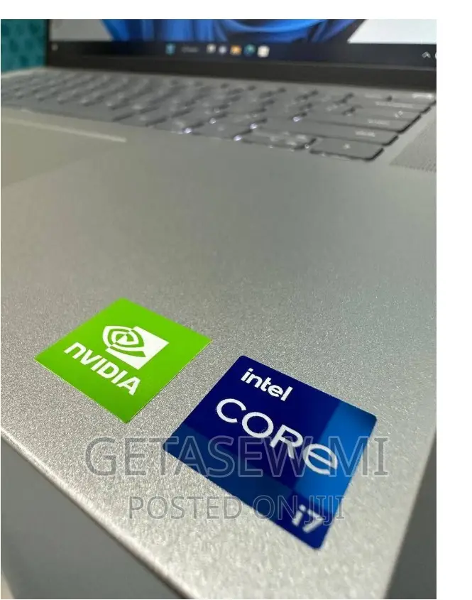 New Laptop Dell Inspiron 15 16GB Intel Core I7 SSD 512GB