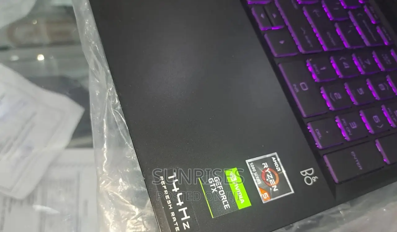 New Laptop HP Pavilion Power 15 8GB AMD Ryzen 5 SSD 512GB