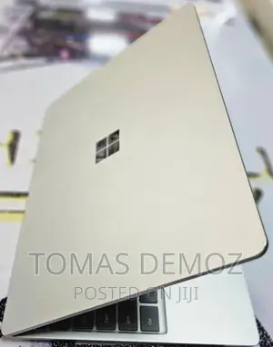 Photo - New Laptop Microsoft Surface Pro 7 8GB Intel Core I5 SSD 128GB