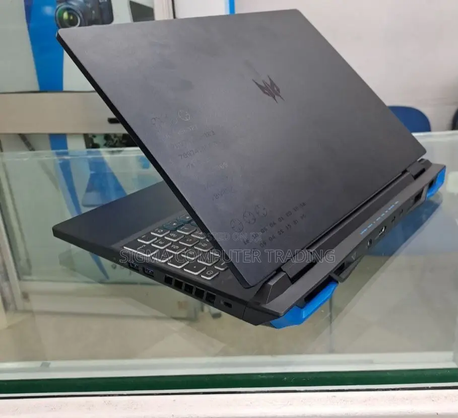 New Laptop Acer Predator Helios 300 16GB Intel Core I9 SSD 1T