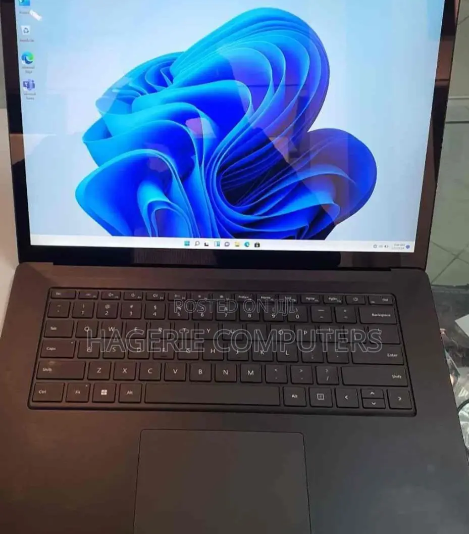 New Laptop Microsoft Surface Laptop 4 16GB Intel Core I7 SSD 512GB