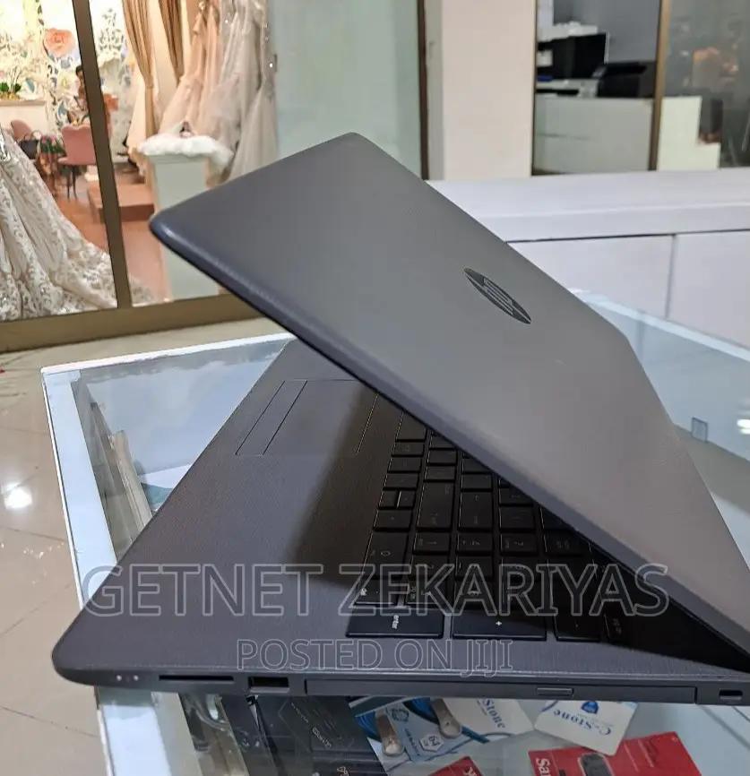 New Laptop HP Stream Notebook 8GB Intel Core I7 SSD 1T