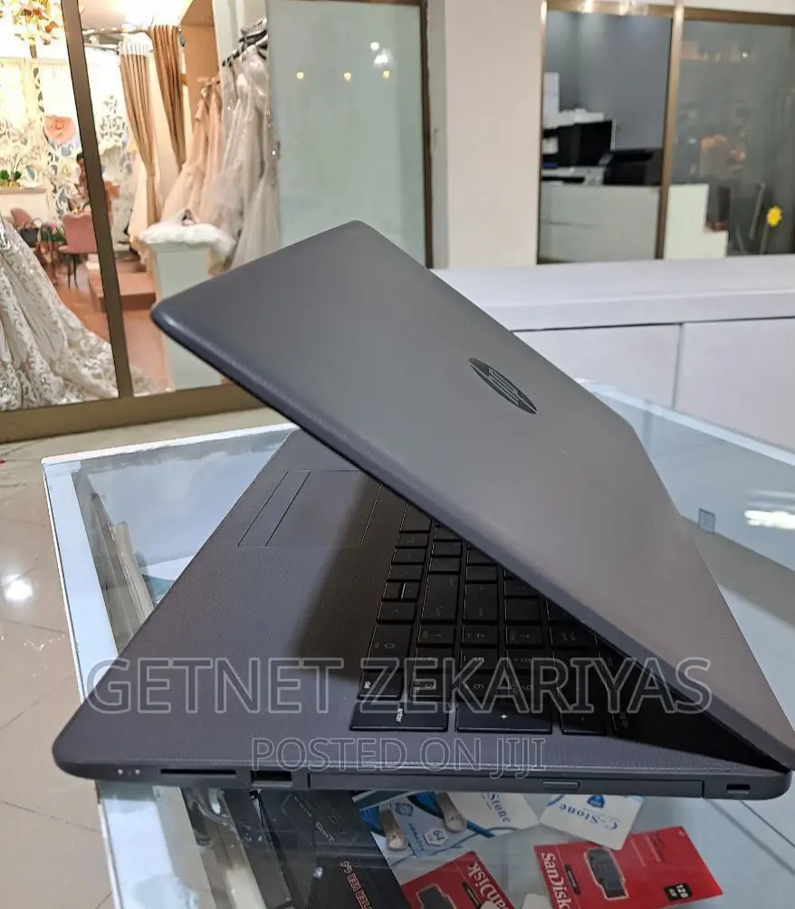 New Laptop HP Stream Notebook 8GB Intel Core I7 SSD 1T