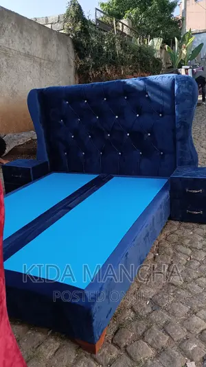 Modrne Bed
