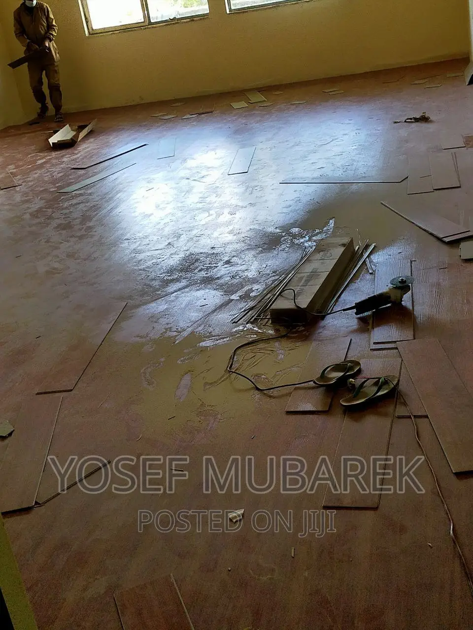 SPC የወለል ንጣፍ