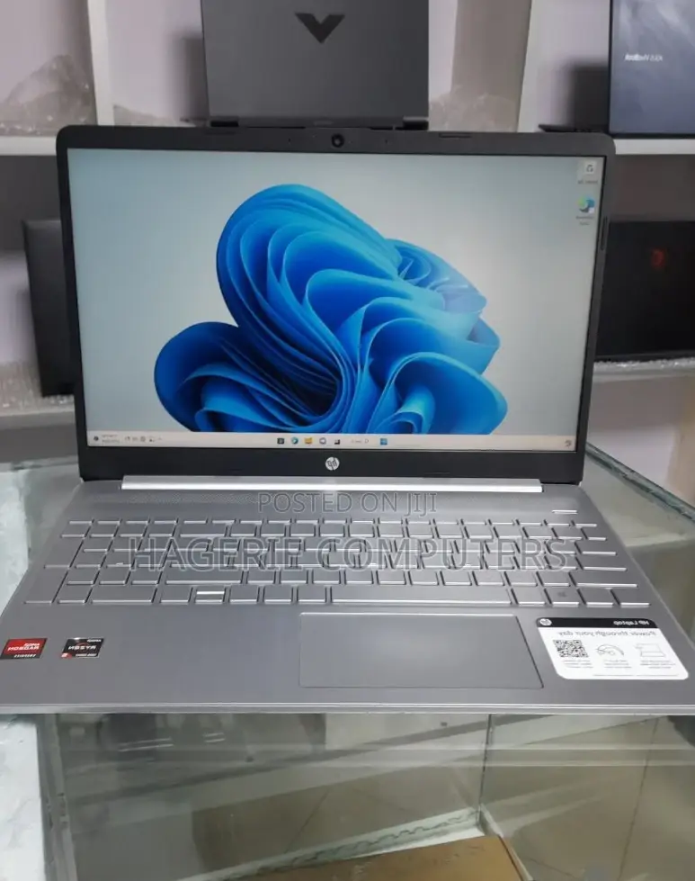 New Laptop HP Stream Notebook 8GB AMD Ryzen 5 SSD 256GB