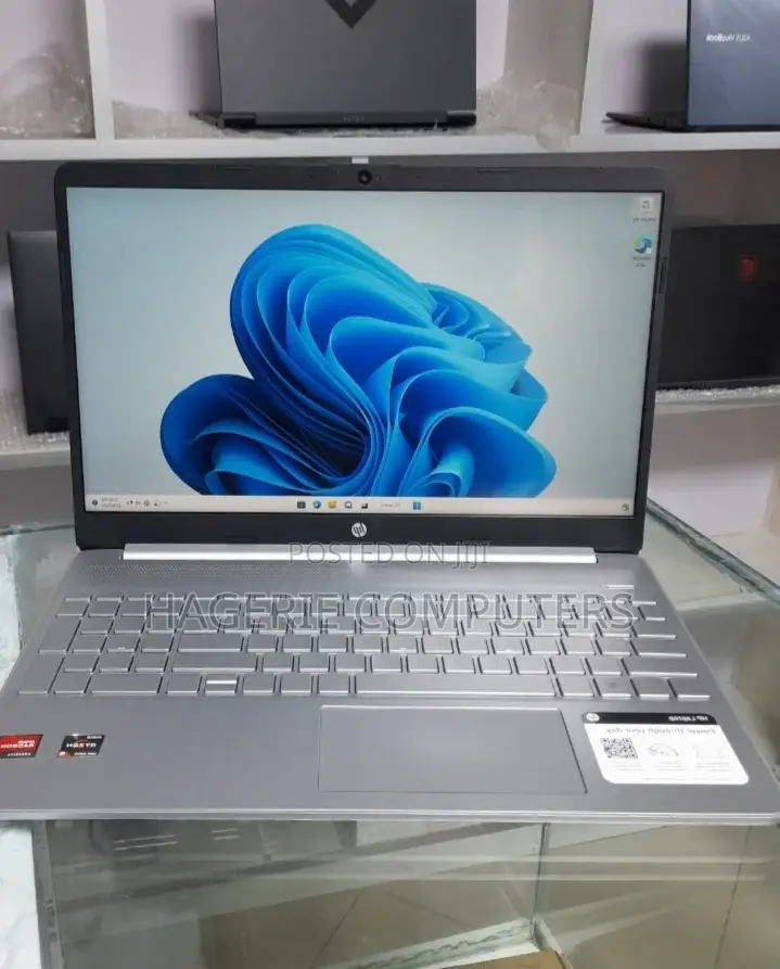 New Laptop HP Stream Notebook 8GB AMD Ryzen 5 SSD 256GB