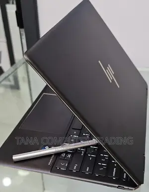 Photo - New Laptop HP Spectre 16GB Intel Core I7 SSD 1T