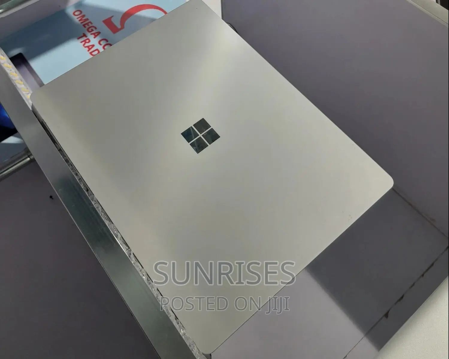 New Laptop Microsoft Surface 8GB Intel Core I5 SSD 128GB