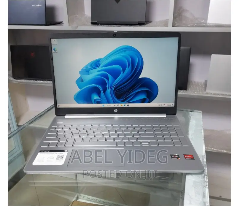 New Laptop HP Stream Notebook 8GB AMD Ryzen 5 SSD 256GB