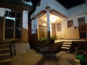 3bdrm Villa in 🏡 Sale 🏡ሽያጭ

💰Price, Nifas Silk-Lafto for sale