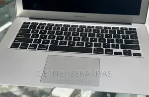 New Laptop Apple MacBook Air 2017 8GB Intel Core i5 SSD 256GB