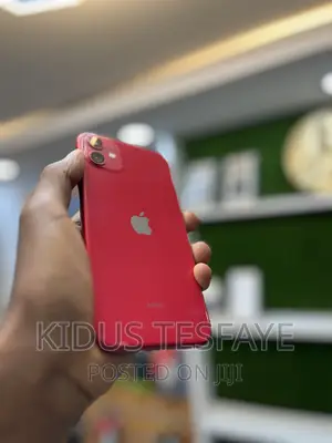 Apple iPhone 11 64 GB Red
