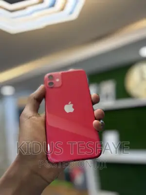 Apple iPhone 11 64 GB Red
