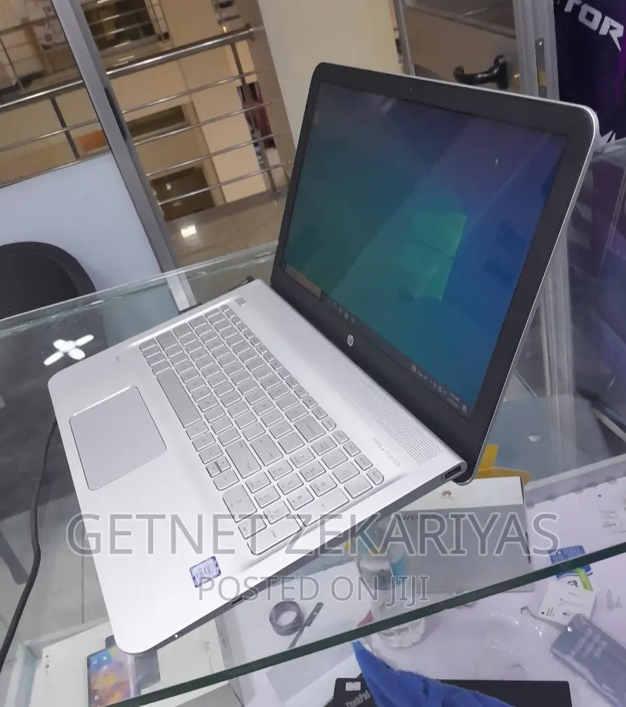 New Laptop HP Envy 15 8GB Intel Core I7 SSD 256GB