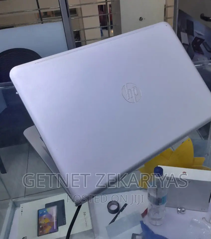 New Laptop HP Envy 15 8GB Intel Core I7 SSD 256GB