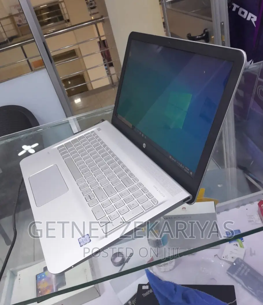 New Laptop HP Envy 15 8GB Intel Core I7 SSD 256GB