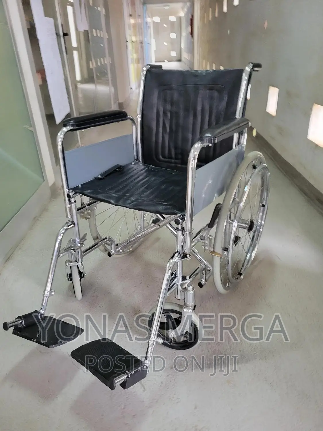 Used Wheelchair FOLDABLE:Easy to Store, This Wheelchair