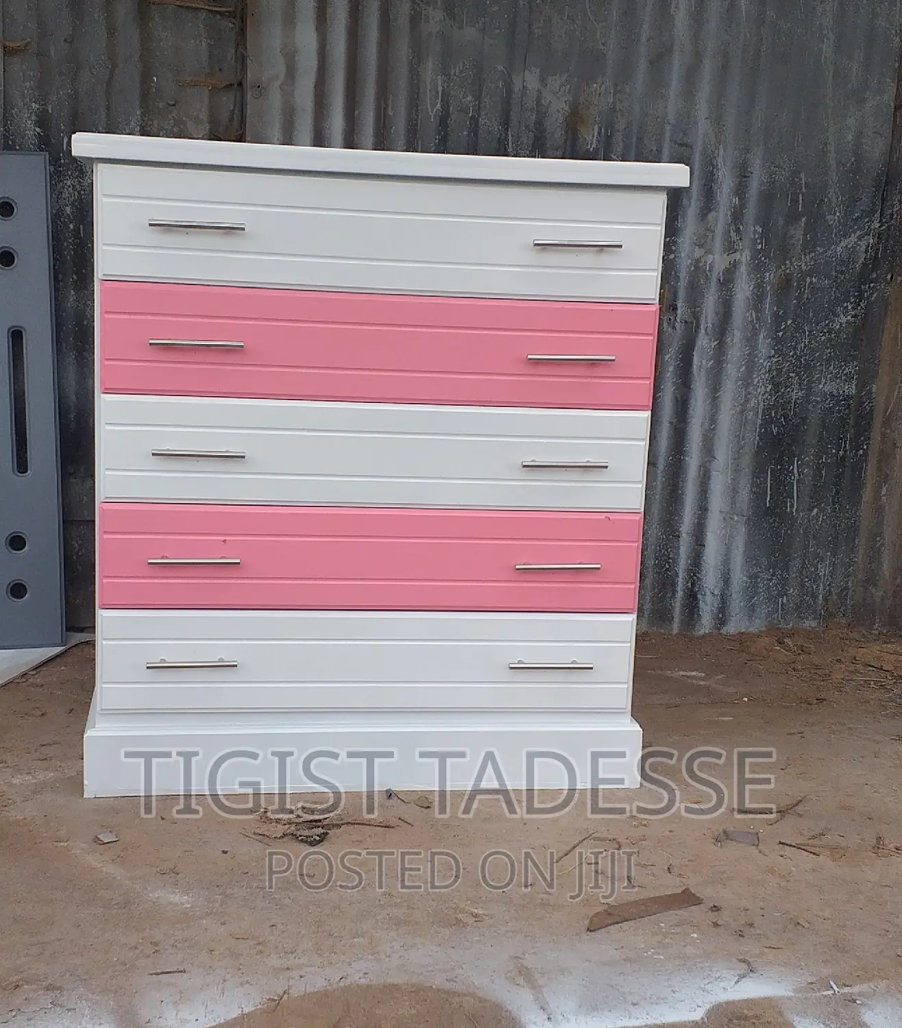 የ ሸሚዝ መሳቢያ በተለያዩ የቀለም አማራጮች ይዘዙን በተመጣጣኝ ዋጋ