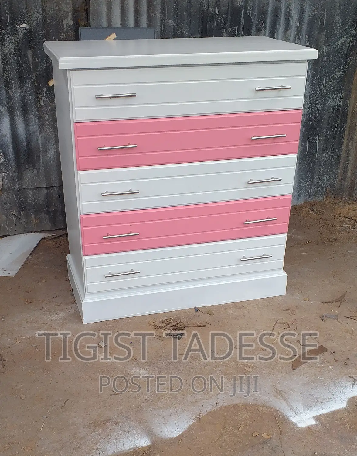 የ ሸሚዝ መሳቢያ በተለያዩ የቀለም አማራጮች ይዘዙን በተመጣጣኝ ዋጋ