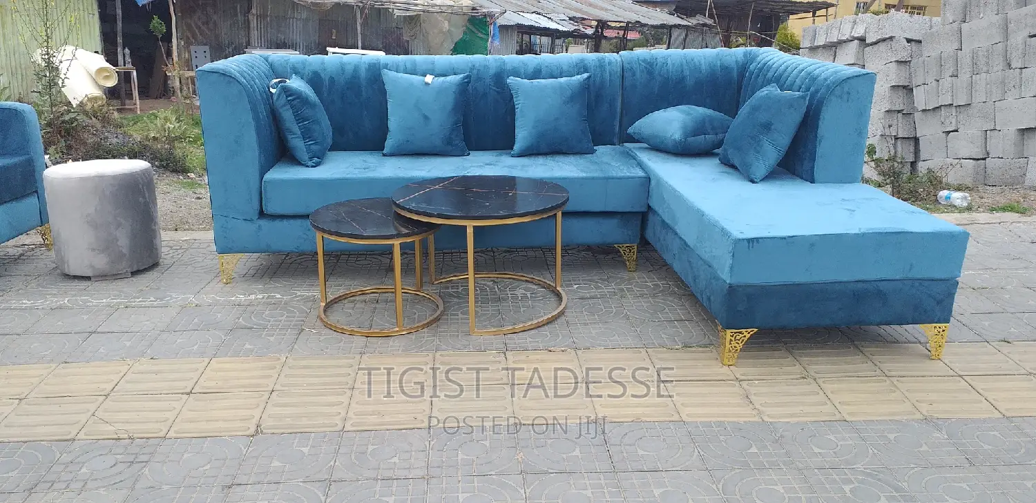 Sofa L Shape With 1 King Set